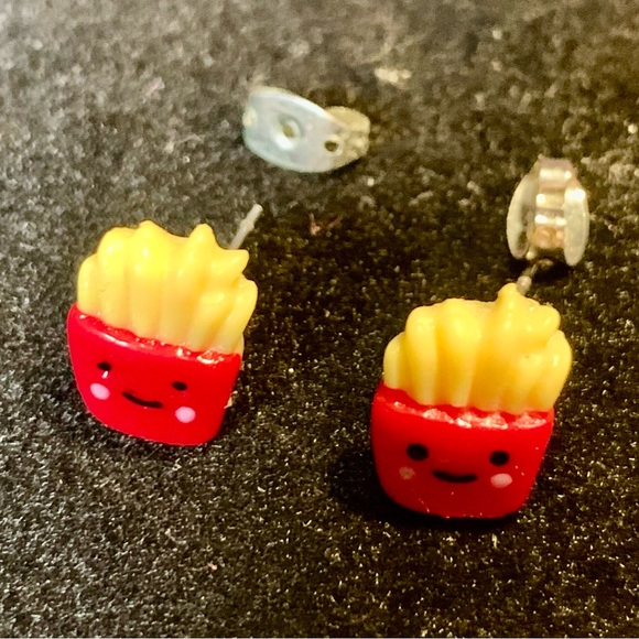 Cute French Fries Stud Earrings make from Resin - Picture 7 of 7